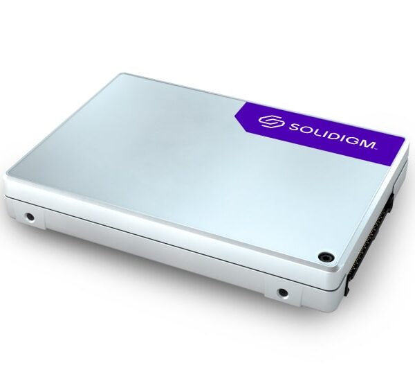 Solidigm 800GB NVMe D7-P5810 Data Center SSD